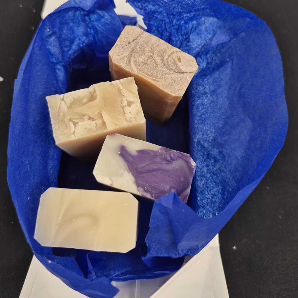 Coffrets 4 savons bergamote, lait, miel et lilas